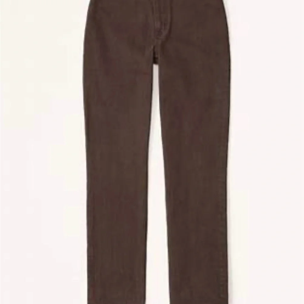Abercrombie & Fitch Women's Brown Mom Jeans. - Picture 2 of 2